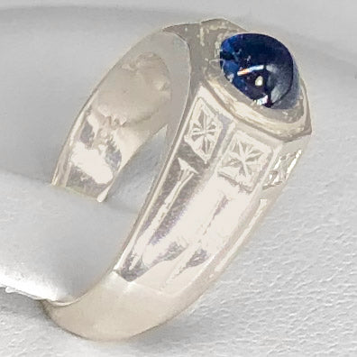 Vintage 20K WG Cabochon Blue Sapphire Ring CR0037
