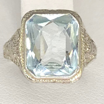 Vintage 14K White Gold Filigree Blue Stone Ring CR0050