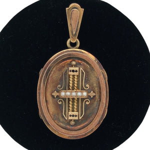 18K Yellow Gold Victorian Oval Locket with Applied Design with Seed Pearls  CPend0052