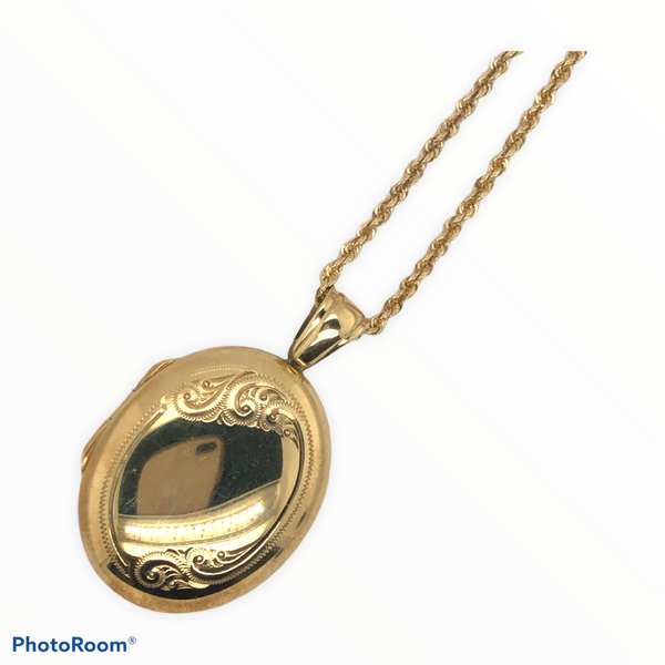18K Yellow Gold Oval Locket on Heavy 14K Rope Chain Necklace  SI0099