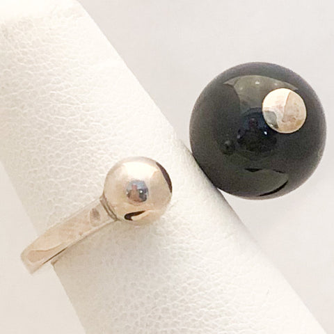 Sterling Silver Onyx Ball Open Front Ring   JSI0118