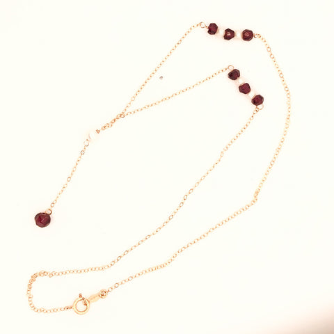 14K Yellow Gold Garnet and Pearl Necklace  CN0061