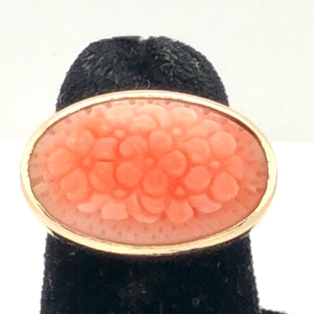 14K Yellow Gold Ring with Carved Coral Plaque  CR0305