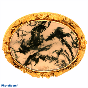14K Yellow Gold Ornate Frame with Prehistoric Moss Resin