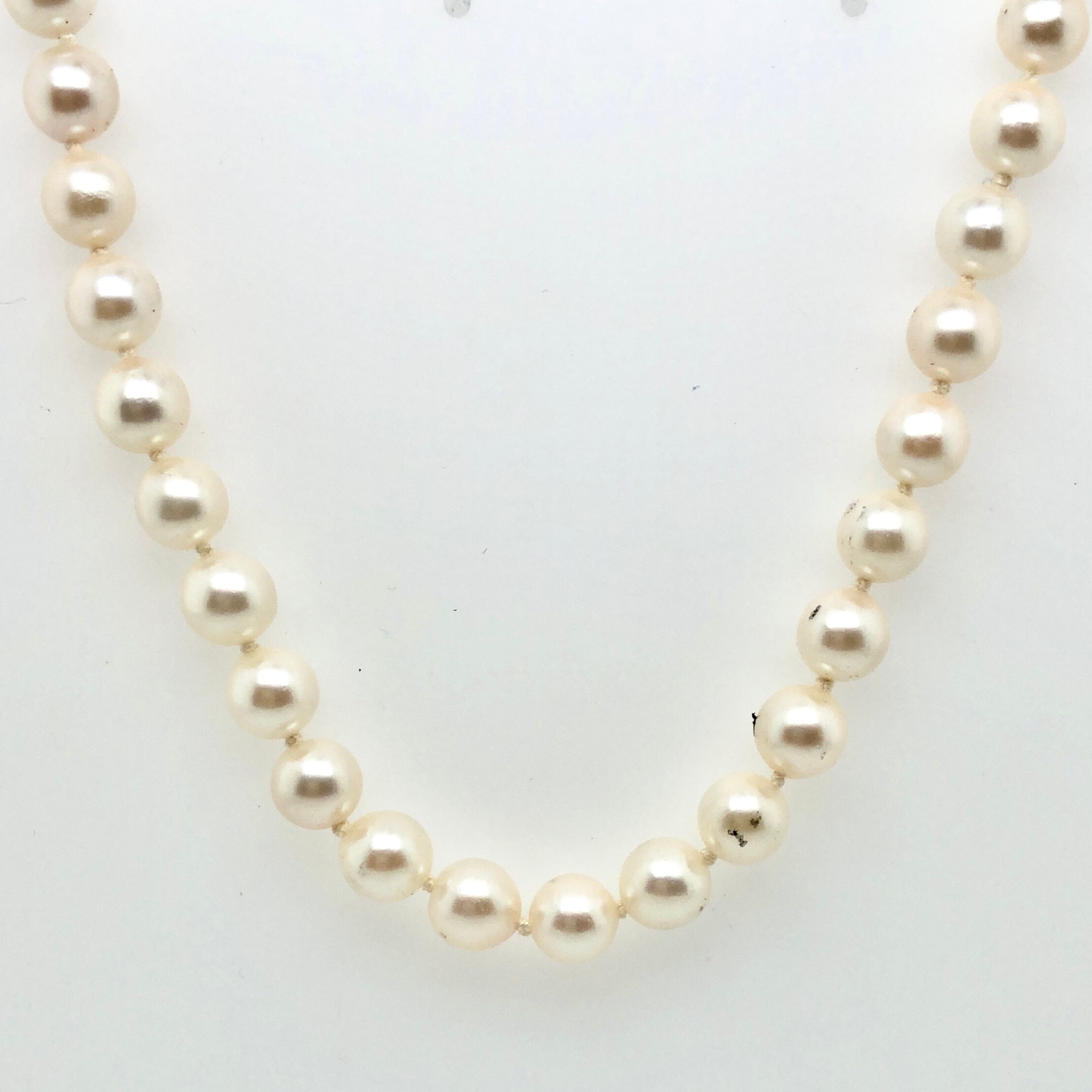 14K Yellow Gold 18" Uniform Pearl Necklace  CN0095