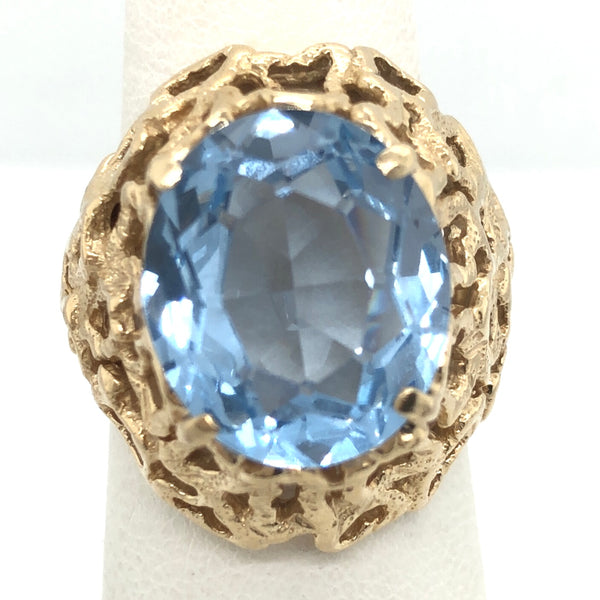 14K Yellow Gold Ring with Bark Design with Large Oval Blue Stone  CR0284