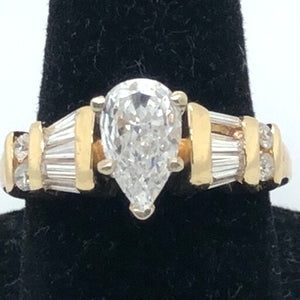 14K Yellow Gold Pear Shaped Diamond and Baguettes Ring  CR0342
